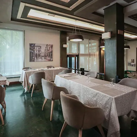 Adorn - Handwritten Collection Hotel Tirana